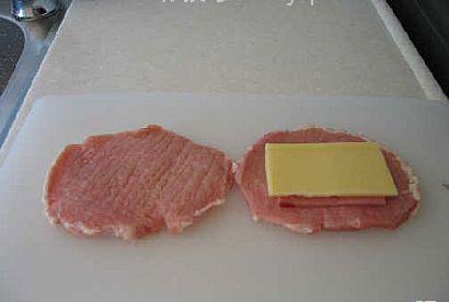 美味起司火腿炸猪排做法的详细图解 