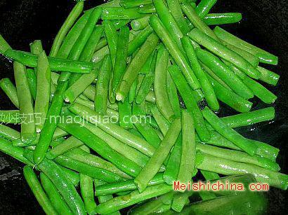 干煸四季豆做法的详细图解 