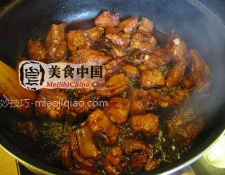 美食 中国 图片 - 香辣排骨焖土豆（图解）