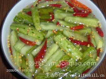 夏季开胃爽口菜-泡黄瓜