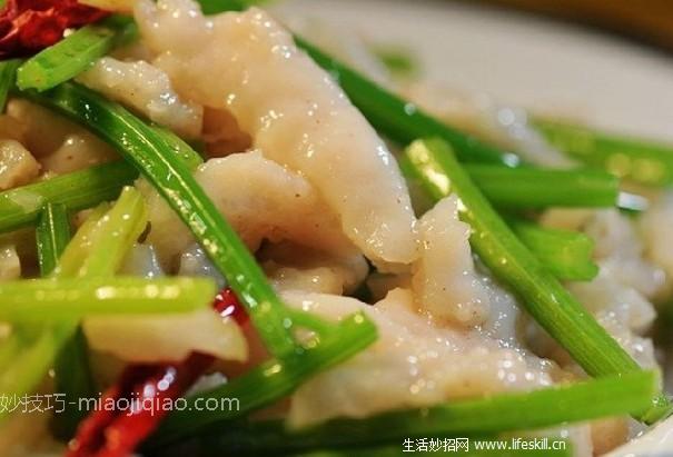 芹菜鱼丝的做法