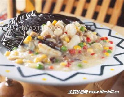 蟹肉乌贼面的做法