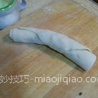 鸡蛋葱油饼的做法