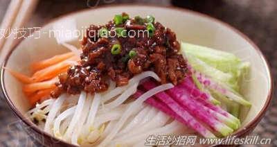 三分钟学做炸酱面