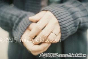 如何消除衣服上的静电?