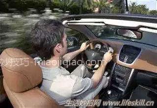 这样开自动挡汽车非常伤车,你知道吗?