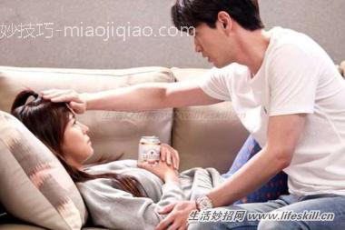 对于女人每个月的“痛”,男人该做些什么?