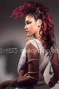 [多图]   2004年流行电发美女 
