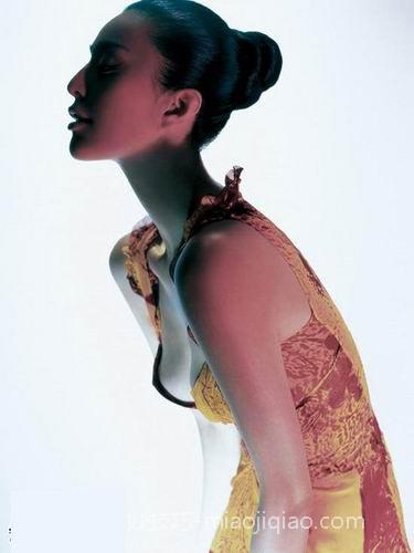 妖姬范冰冰魅惑发型秀[组图] 