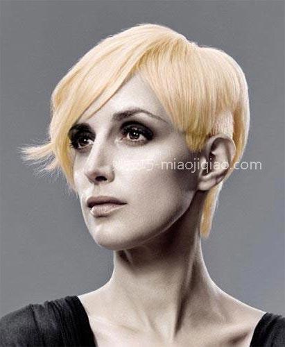 今夏最流行的7种短发造型 