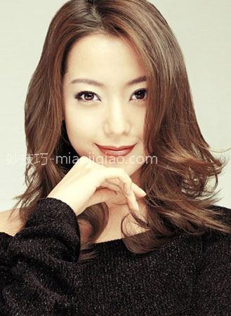 怎样用发型遮住你的脸部缺陷 