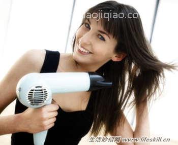 快速吹干头发的小窍门