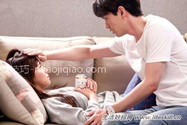 对于女人每个月的“痛”,男人该做些什么?